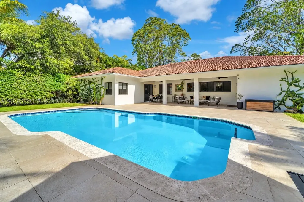 6466 SW 84th Street Miami FL 33143