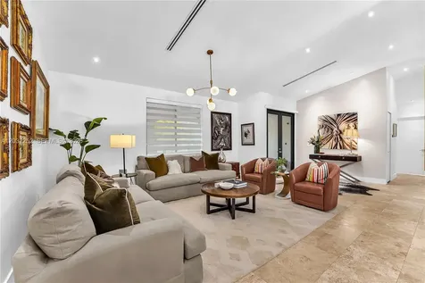 6466 SW 84th Street Miami FL 33143