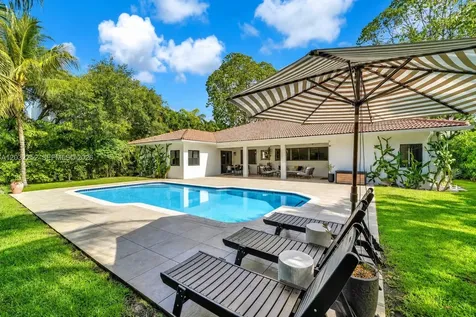 6466 SW 84th Street Miami FL 33143