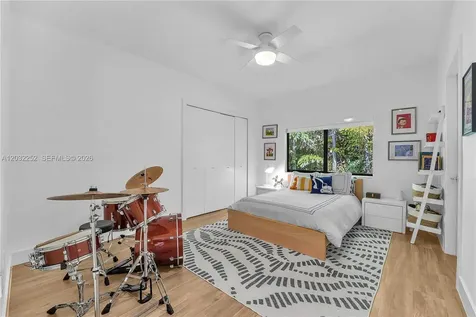 6466 SW 84th Street Miami FL 33143
