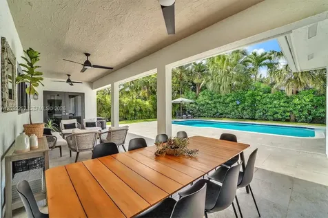 6466 SW 84th Street Miami FL 33143