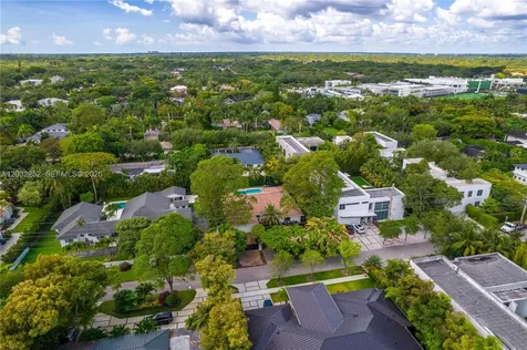 6466 SW 84th Street Miami FL 33143
