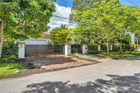 6466 SW 84th Street Miami FL 33143