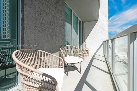 55 SE 6th Street Miami FL 33131