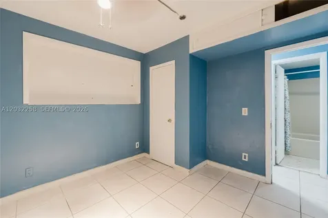 5737 Grant Street Hollywood FL 33021