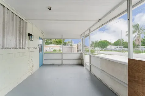 5737 Grant Street Hollywood FL 33021