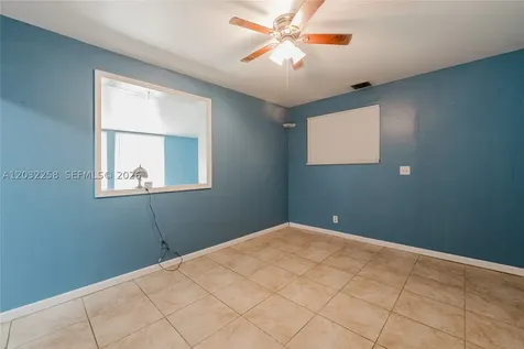 5737 Grant Street Hollywood FL 33021