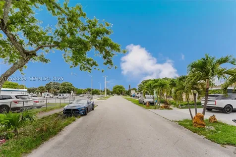 5737 Grant Street Hollywood FL 33021