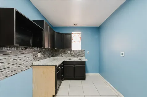 5737 Grant Street Hollywood FL 33021