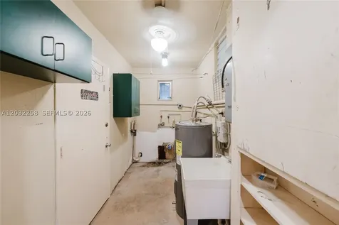 5737 Grant Street Hollywood FL 33021