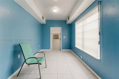 5737 Grant Street Hollywood FL 33021