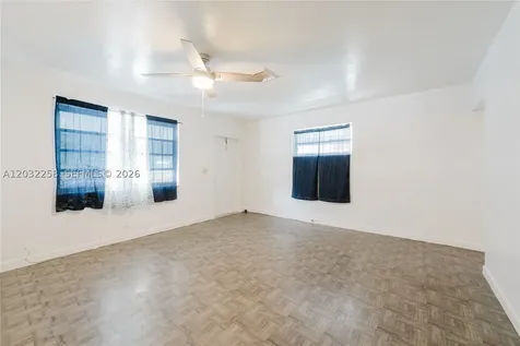 5737 Grant Street Hollywood FL 33021