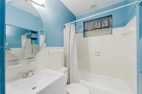 5737 Grant Street Hollywood FL 33021