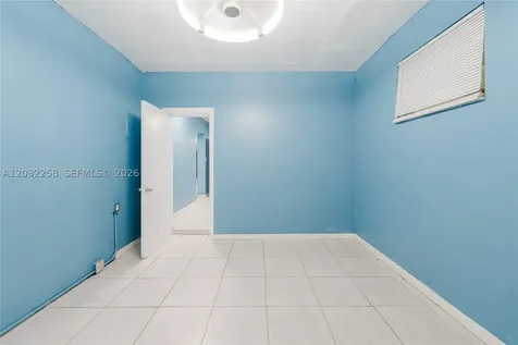 5737 Grant Street Hollywood FL 33021