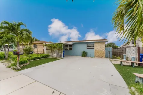5737 Grant Street Hollywood FL 33021