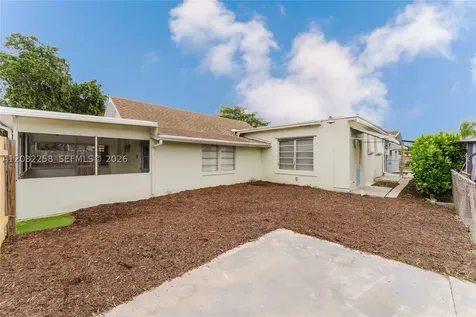 5737 Grant Street Hollywood FL 33021