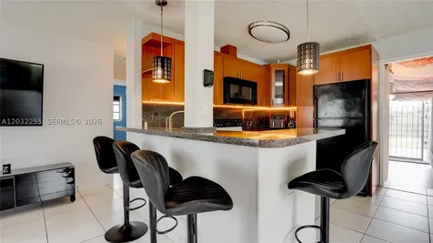 9840 SW 48th Street Miami FL 33165