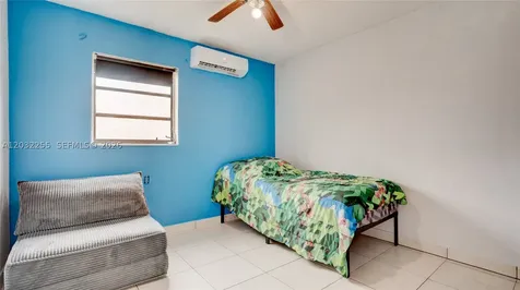 9840 SW 48th Street Miami FL 33165