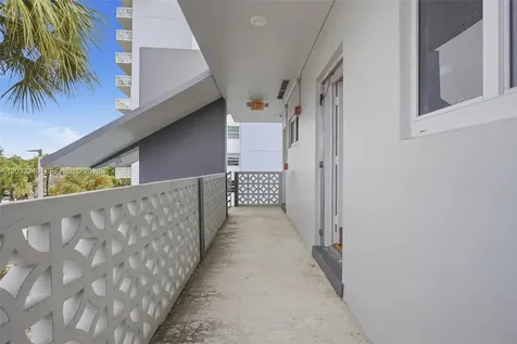 13105 NE Ixora Court North Miami FL 33181