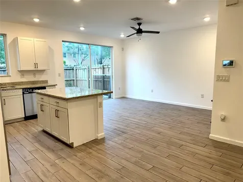 1019 SE 24th Terrace Homestead FL 33035