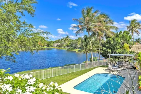 480 Cambridge Drive Weston FL 33326