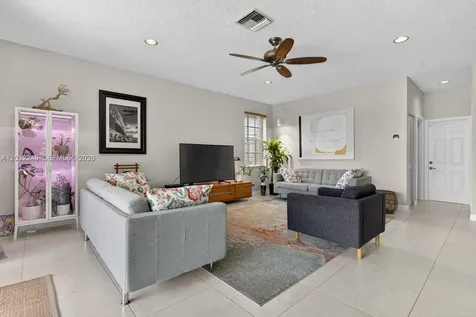 480 Cambridge Drive Weston FL 33326