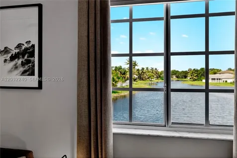 480 Cambridge Drive Weston FL 33326