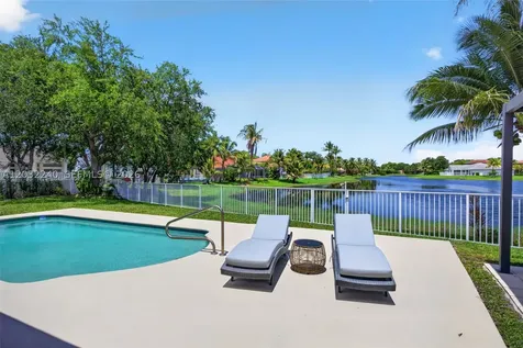 480 Cambridge Drive Weston FL 33326