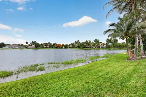 480 Cambridge Drive Weston FL 33326