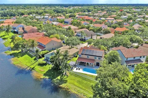 480 Cambridge Drive Weston FL 33326