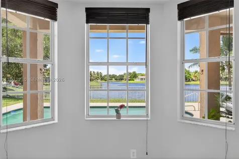 480 Cambridge Drive Weston FL 33326