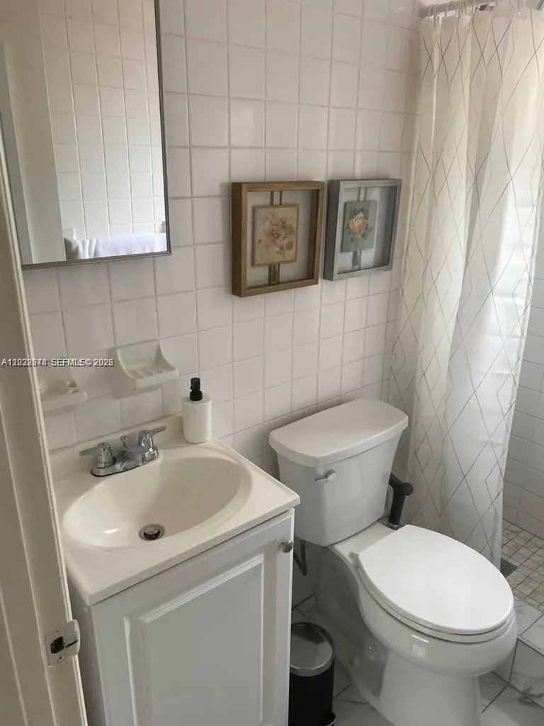 2526 Mckinley Street Hollywood FL 33020