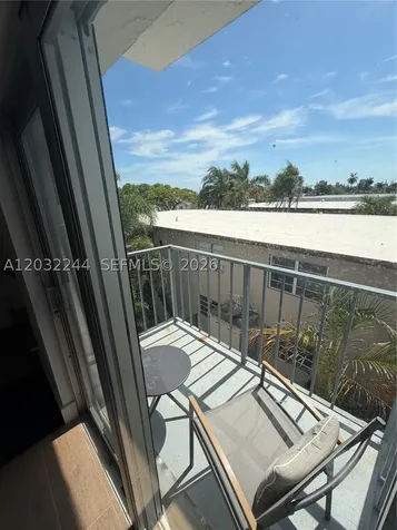 1960 Marseille Drive Miami Beach FL 33141