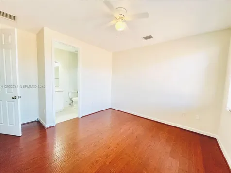 7427 SW 189th Street Cutler Bay FL 33157