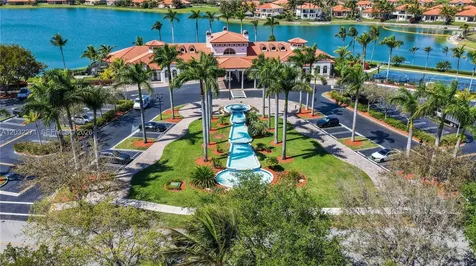 7427 SW 189th Street Cutler Bay FL 33157