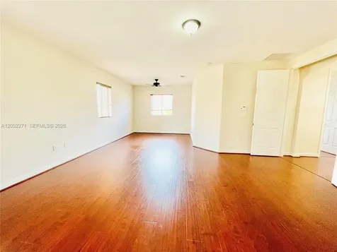 7427 SW 189th Street Cutler Bay FL 33157