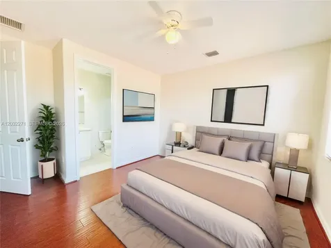 7427 SW 189th Street Cutler Bay FL 33157
