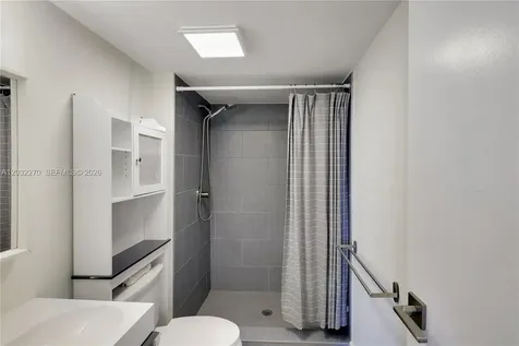 100 Bayview Drive Sunny Isles Beach FL 33160