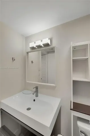 100 Bayview Drive Sunny Isles Beach FL 33160