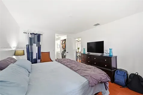Pembroke Pines FL 33025