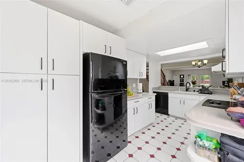 Pembroke Pines FL 33025