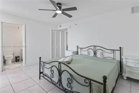 7933 E West Drive North Bay Village FL 33141