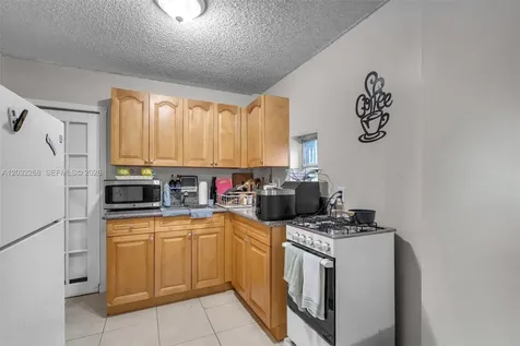 4820 W 2nd Lane Hialeah FL 33012
