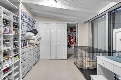 4820 W 2nd Lane Hialeah FL 33012