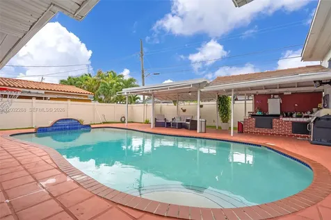 4820 W 2nd Lane Hialeah FL 33012