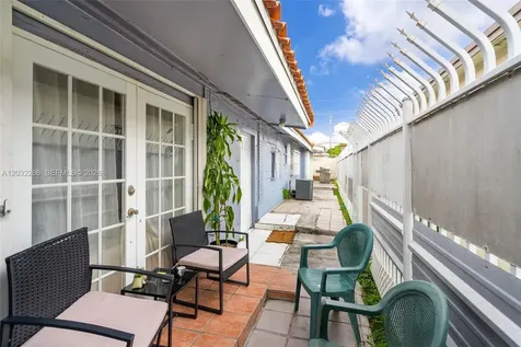 4820 W 2nd Lane Hialeah FL 33012