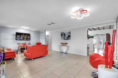 4820 W 2nd Lane Hialeah FL 33012