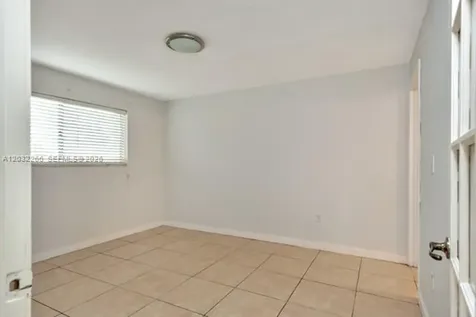 2735 W 52nd Street Hialeah FL 33016