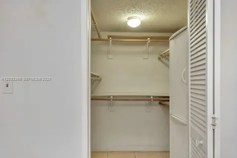 2735 W 52nd Street Hialeah FL 33016