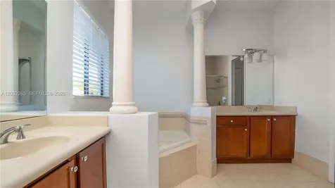 19434 SW 78th Avenue Cutler Bay FL 33157